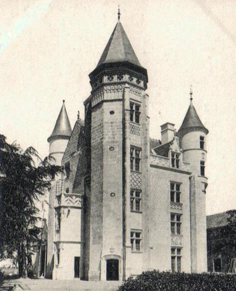 Saint Hilaire St Florent - Tour des Ménives